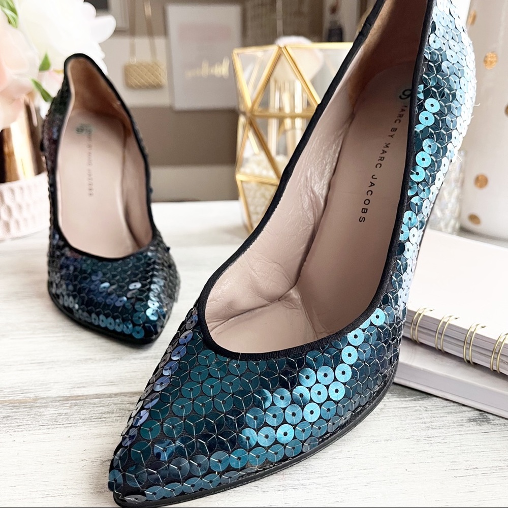 Marc by Marc Jacobs sequin point heels pumps size 39.5